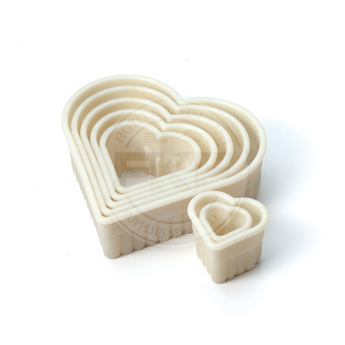 Nylon Heart Fluted Cutter (China) (070246)