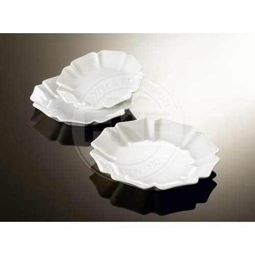 Flower Shaped Round Plate